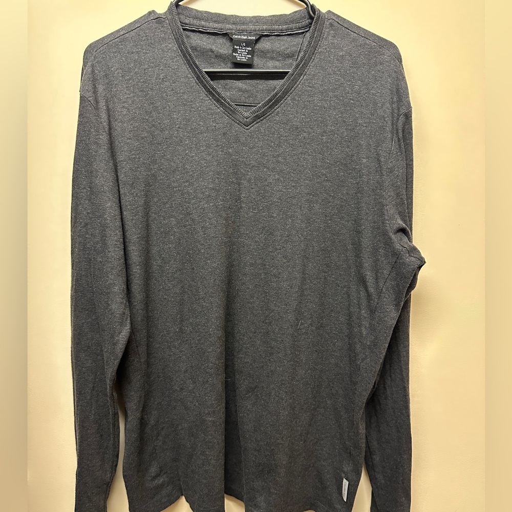 CALVIN KLEIN Men's Gray V-Neck Long Sleeve